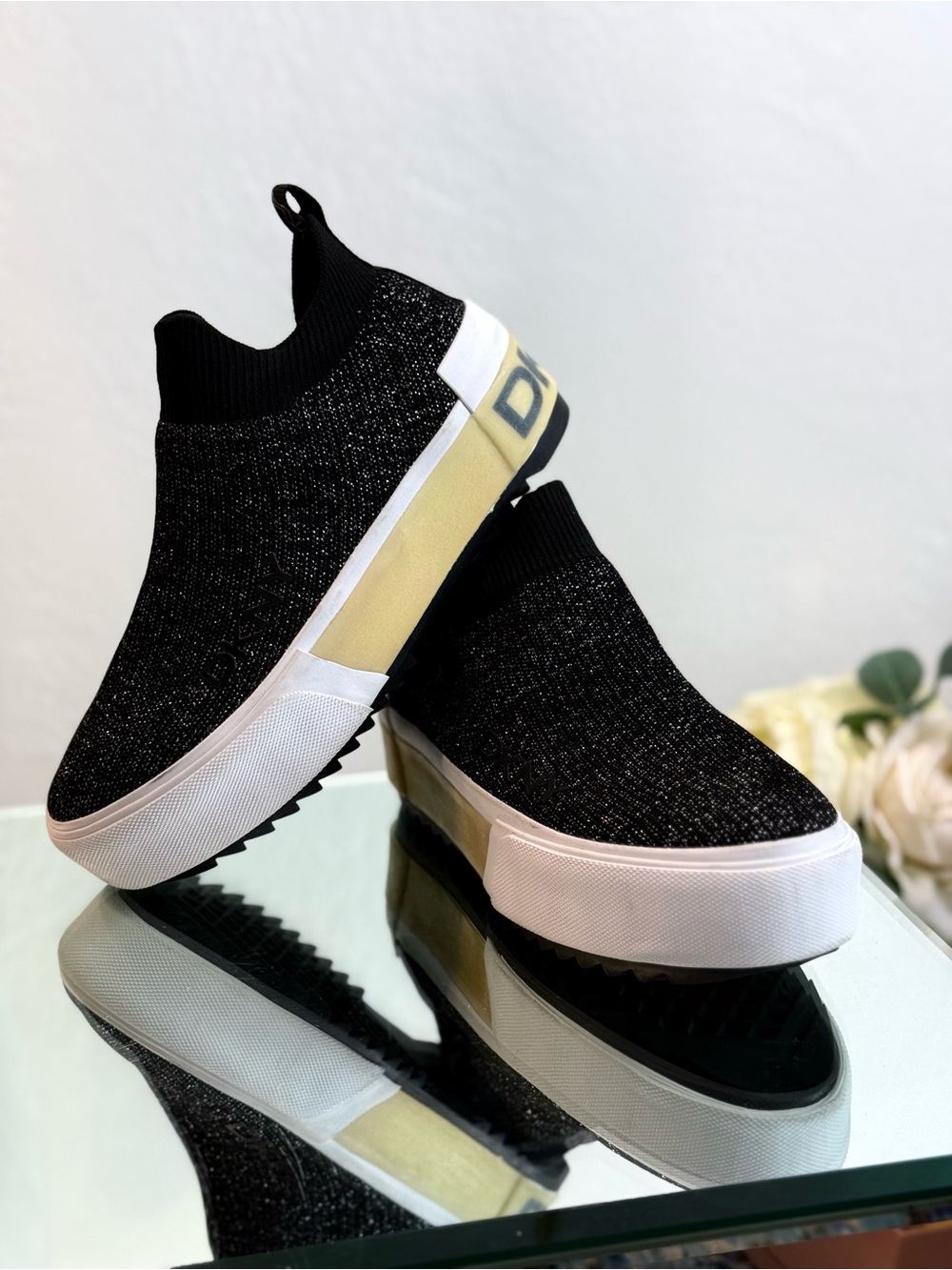 DKNY Black Knit Slip-On Platform Sneakers with White Sole Sz/8.5‎